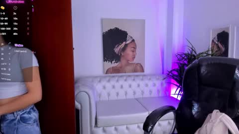Snapshot of alejaa___ chatting on January 27, 2025, 11:22 am Alejandra online show from January 27, 2025, 11:22 am