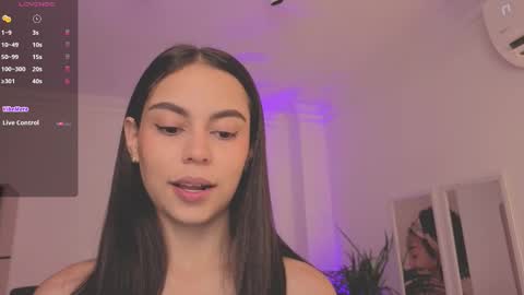 Snapshot of alejaa___ chatting on September 23, 2025, 11:24 am Alejandra online show from September 23, 2025, 11:24 am