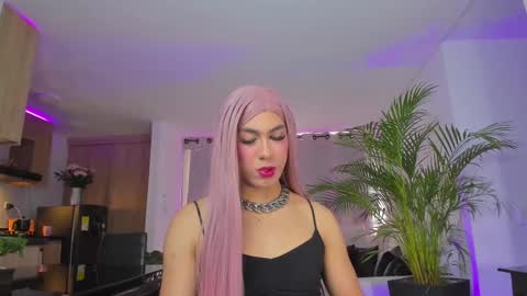 Snapshot of alejaevangeline chatting on February 21, 2025, 10:26 pm A L E J A N D R A online show from February 21, 2025, 10:26 pm