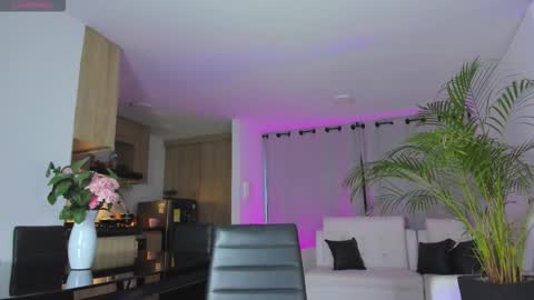 A L E J A N D R A online show from October 19, 2025, 11:00 am