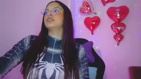 Aleja Harker  online show from January 29, 2025, 3:54 am