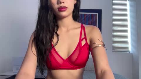 Snapshot of alejandraalvarezxo chatting on October 26, 2025, 7:53 pm alejandraalvarezxo online show from October 26, 2025, 7:53 pm