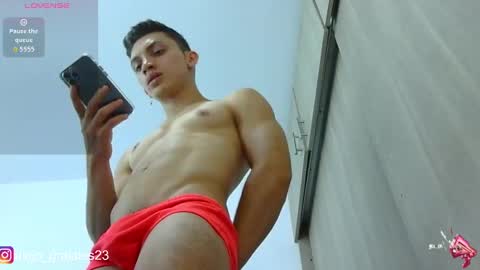 Alejo online show from September 11, 2025, 10:21 pm