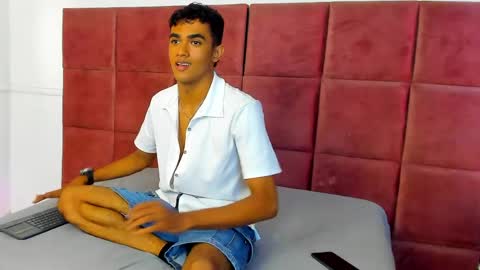Alejandro williams online show from May 17, 2026, 9:33 pm