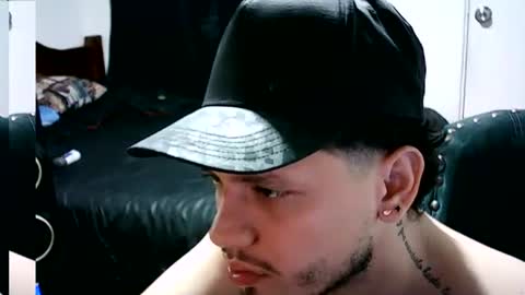alejandrojarafara915 online show from August 3, 2026, 6:34 am