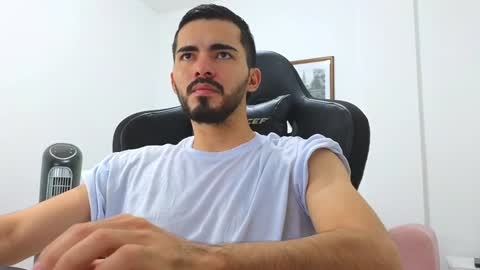 Snapshot of alejandroo_7 chatting on December 30, 2024, 10:34 pm alejandroo_7 online show from December 30, 2024, 10:34 pm