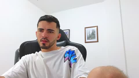 Snapshot of alejandroo_7 chatting on January 1, 2025, 10:24 pm alejandroo_7 online show from January 1, 2025, 10:24 pm