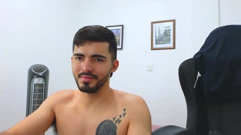 Snapshot of alejandroo_7 chatting on January 10, 2025, 10:25 pm alejandroo_7 online show from January 10, 2025, 10:25 pm