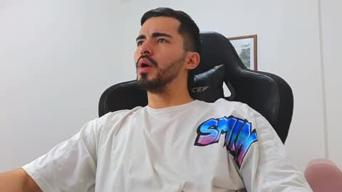 Snapshot of alejandroo_7 chatting on January 13, 2025, 7:10 pm alejandroo_7 online show from January 13, 2025, 7:10 pm