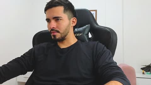 Snapshot of alejandroo_7 chatting on January 14, 2025, 7:00 pm alejandroo_7 online show from January 14, 2025, 7:00 pm