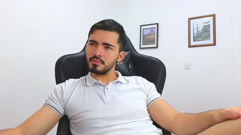 Snapshot of alejandroo_7 chatting on January 18, 2025, 6:43 pm alejandroo_7 online show from January 18, 2025, 6:43 pm