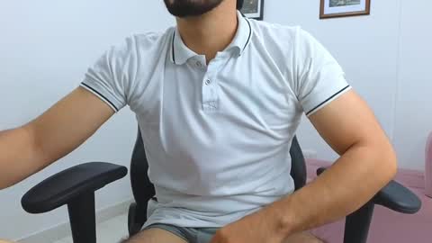 Snapshot of alejandroo_7 chatting on January 24, 2025, 9:58 pm alejandroo_7 online show from January 24, 2025, 9:58 pm