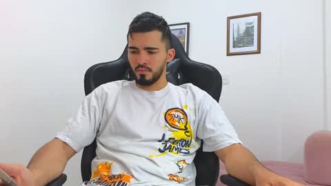 Snapshot of alejandroo_7 chatting on February 1, 2025, 8:05 pm alejandroo_7 online show from February 1, 2025, 8:05 pm