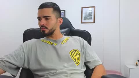 Snapshot of alejandroo_7 chatting on March 7, 2025, 10:32 pm alejandroo_7 online show from March 7, 2025, 10:32 pm