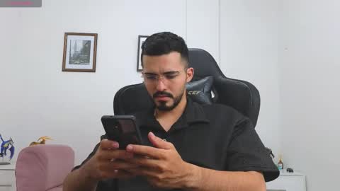 Snapshot of alejandroo_7 chatting on September 25, 2025, 8:45 pm alejandroo_7 online show from September 25, 2025, 8:45 pm