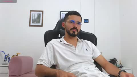 Snapshot of alejandroo_7 chatting on October 22, 2025, 7:24 pm alejandroo_7 online show from October 22, 2025, 7:24 pm