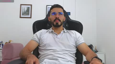 Snapshot of alejandroo_7 chatting on October 23, 2025, 7:45 pm alejandroo_7 online show from October 23, 2025, 7:45 pm