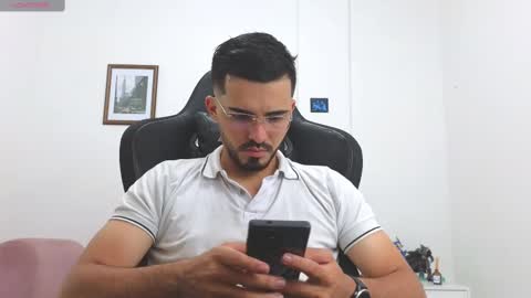 Snapshot of alejandroo_7 chatting on November 6, 2025, 8:10 pm alejandroo_7 online show from November 6, 2025, 8:10 pm