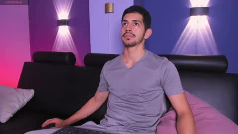 Alejo  online show from June 1, 2026, 11:45 am