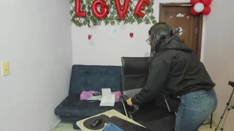 zoe and Kataleya online show from March 1, 2025, 12:45 pm