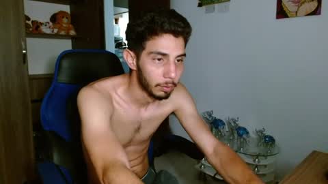 Snapshot of alejo_hot23 chatting on April 28, 2026, 1:59 am David online show from April 28, 2026, 1:59 am