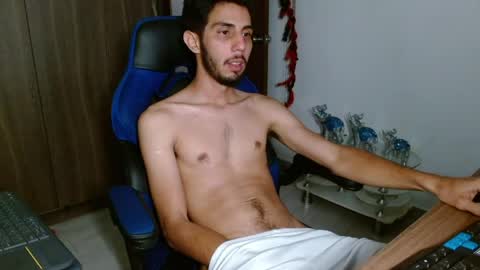 Snapshot of alejo_hot23 chatting on April 30, 2026, 2:29 am David online show from April 30, 2026, 2:29 am