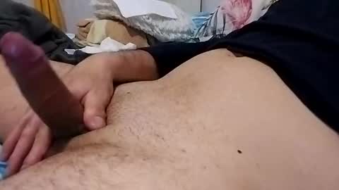 alejociber3 online show from January 5, 2025, 7:17 am