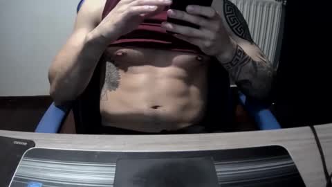 alejoduarte16 online show from April 6, 2026, 6:09 pm