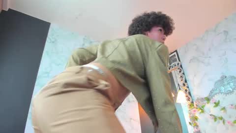 Snapshot of alejofoxx18 chatting on February 6, 2025, 6:56 pm Alejandro or Alejo online show from February 6, 2025, 6:56 pm