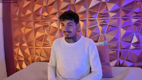 aleking13 online show from October 17, 2025, 12:08 pm