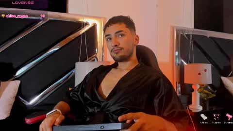 Alek online show from September 12, 2025, 3:50 am