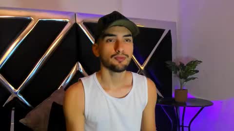 Alek online show from September 16, 2025, 1:28 am