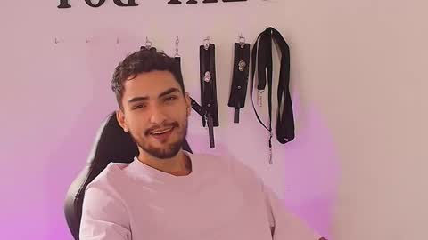 Alek online show from September 30, 2025, 5:07 pm