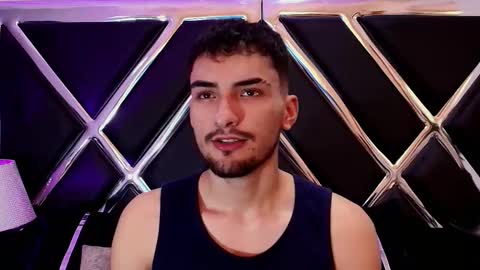 Alek online show from October 6, 2025, 3:37 am