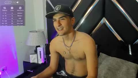 Alek online show from October 15, 2025, 2:11 am