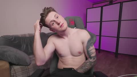 Alex and Linar online show from November 4, 2025, 5:12 pm