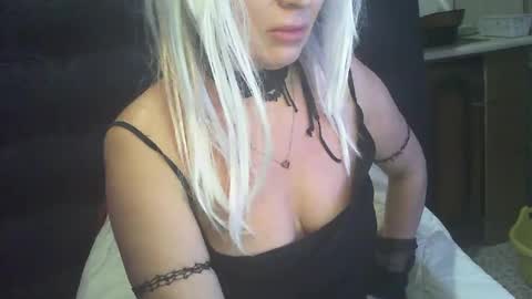 Luly online show from February 2, 2025, 12:19 am
