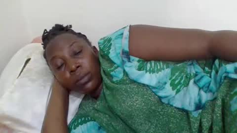 Noreen Kennth and Emilly online show from January 20, 2025, 7:04 pm