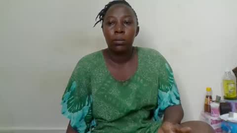 Noreen Kennth and Emilly online show from March 3, 2025, 5:20 am