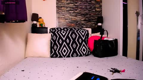 AlesiaSensual online show from November 5, 2025, 9:31 am