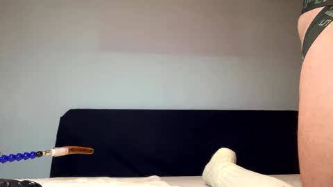 alesioale online show from November 3, 2025, 9:54 am