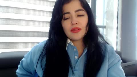 Snapshot of aleska__bell chatting on February 4, 2025, 4:29 pm Aleska online show from February 4, 2025, 4:29 pm