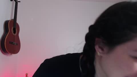 Aleska online show from February 3, 2026, 11:32 pm