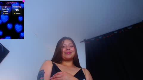 QUEEN OFF MILk  IM BACK  15 NOV online show from December 16, 2024, 2:15 am