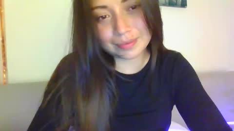 Snapshot of aleska_dollx chatting on November 19, 2025, 10:21 pm QUEEN OFF MILk IM BACK 15 NOV online show from November 19, 2025, 10:21 pm