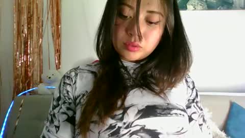 Snapshot of aleska_dollx chatting on December 21, 2025, 7:43 pm QUEEN OFF MILk IM BACK 15 NOV online show from December 21, 2025, 7:43 pm