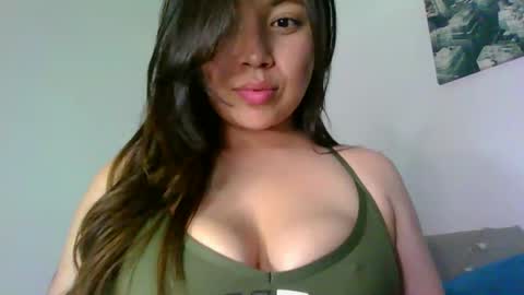 Snapshot of aleska_dollx chatting on January 14, 2026, 10:25 pm QUEEN OFF MILk IM BACK 15 NOV online show from January 14, 2026, 10:25 pm