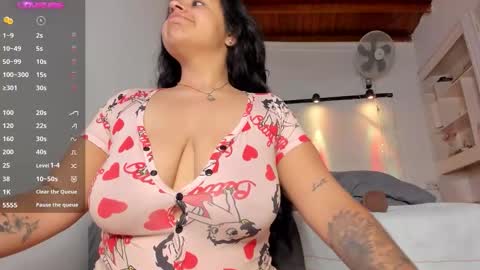 Alessa online show from December 17, 2025, 10:10 am