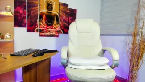 Snapshot of alessandro__wye chatting on January 19, 2025, 8:50 am ALESSANDRO WYE online show from January 19, 2025, 8:50 am