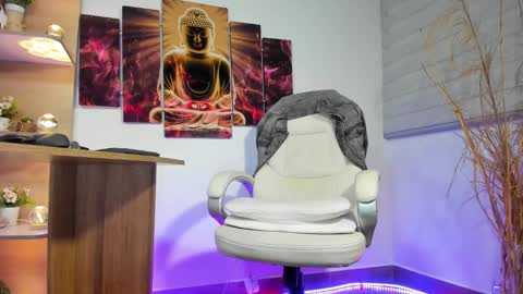 Snapshot of alessandro__wye chatting on February 5, 2025, 5:52 am ALESSANDRO WYE online show from February 5, 2025, 5:52 am